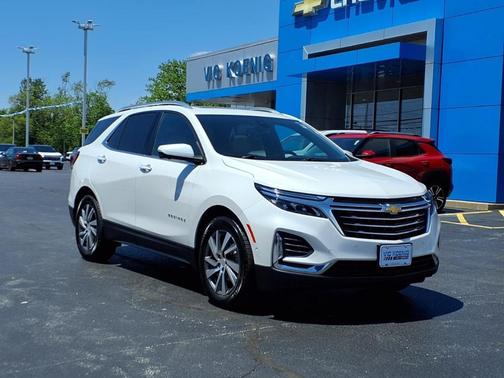 Iridescent Pearl Tricoat 2022 Chevrolet Equinox Premier