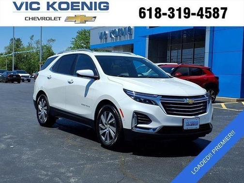 Iridescent Pearl Tricoat 2022 Chevrolet Equinox Premier