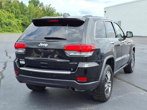 Diamond Black 2021 Jeep Grand Cherokee Limited