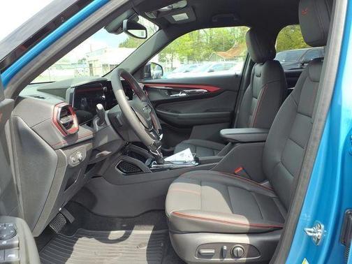 Slate Gray Metallic 2024 Chevrolet Silverado 1500 LT