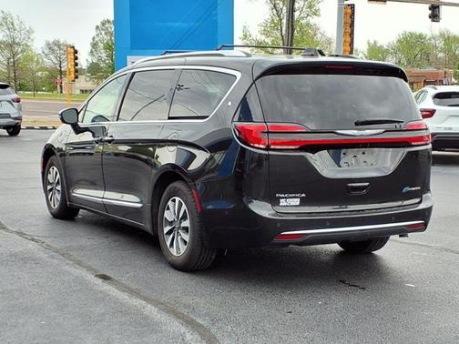 2021 Chrysler Pacifica Hybrid Limited