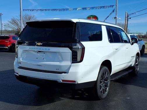 2026 Chevrolet Suburban LT
