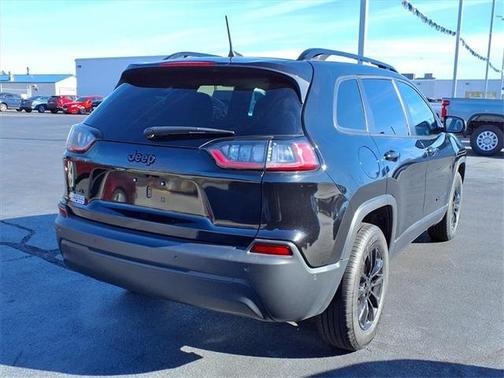 2023 Jeep Cherokee Altitude Lux