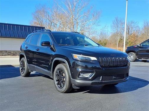 2023 Jeep Cherokee Altitude Lux