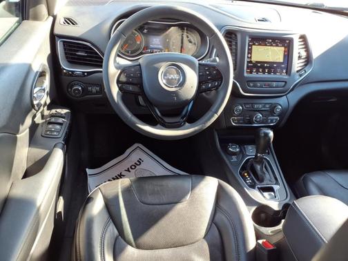 2023 Jeep Cherokee Altitude Lux