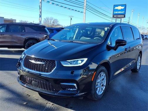 2024 Chrysler Pacifica Touring-L