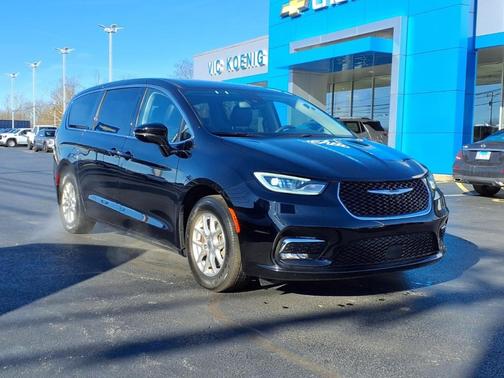 2024 Chrysler Pacifica Touring-L