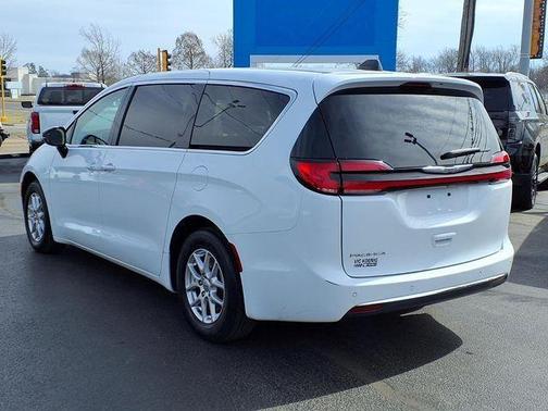 2024 Chrysler Pacifica Touring-L