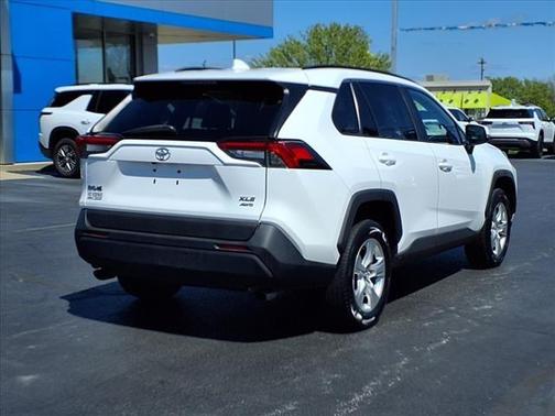 2020 Toyota RAV4 XLE