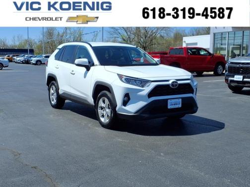 2020 Toyota RAV4 XLE
