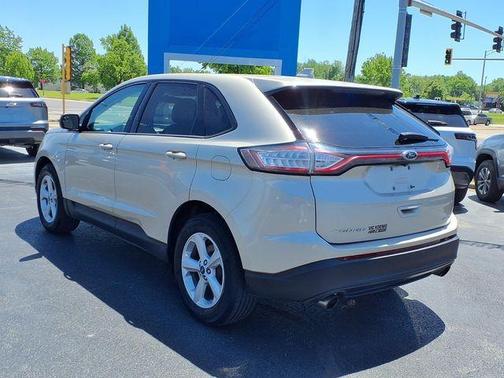 White Gold Metallic 2018 Ford Edge SE