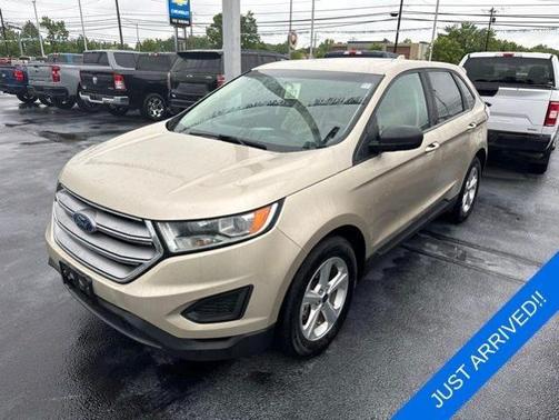 White Gold Metallic 2018 Ford Edge SE