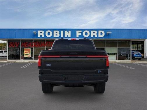 2025 Ford F-150 Lightning LARIAT