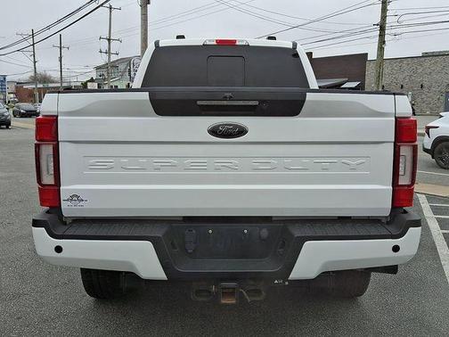 White 2020 Ford F-250 Lariat