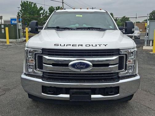 Oxford White 2019 Ford F-250 XL