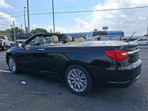 2013 Chrysler 200 Limited