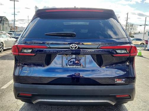 2024 Toyota Grand Highlander LIMITED