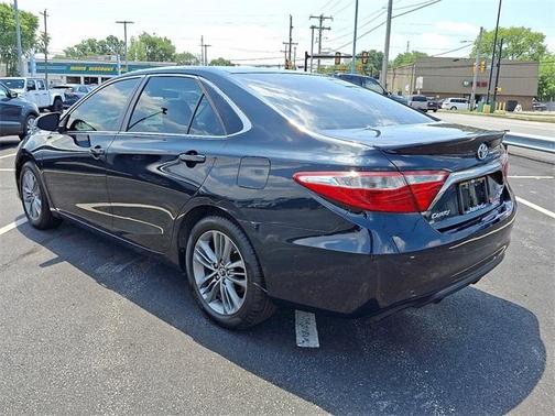 2015 Toyota Camry SE