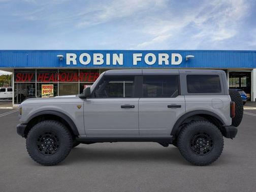 Avalanche Gray 2026 Ford Bronco Badlands