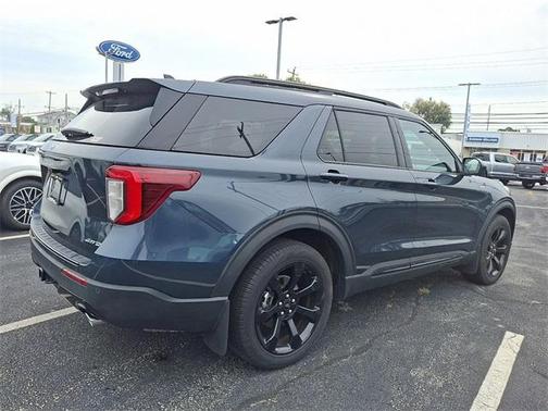 2023 Ford Explorer ST-Line