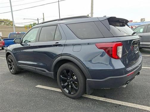 2023 Ford Explorer ST-Line