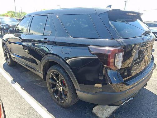 Black Metallic 2022 Ford Explorer ST