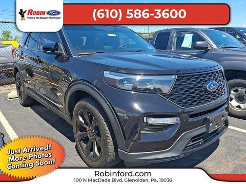 Black Metallic 2022 Ford Explorer ST