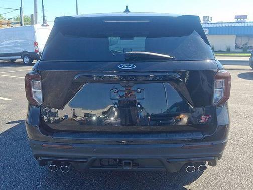 Black Metallic 2022 Ford Explorer ST