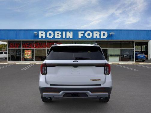 Space White Metallic 2026 Ford Explorer Tremor