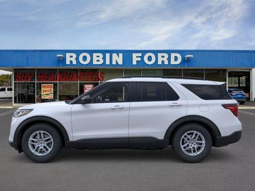 White Metallic 2026 Ford Explorer Active