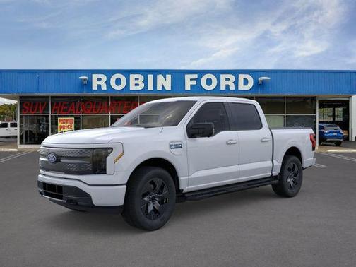 Oxford White 2025 Ford F-150 Lightning Flash