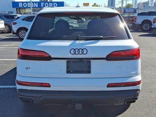 2025 Audi Q7 55 Prestige