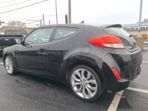 2013 Hyundai Veloster Base