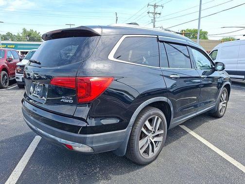 Black 2016 Honda Pilot Elite