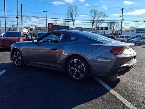2025 Ford Mustang EcoBoost