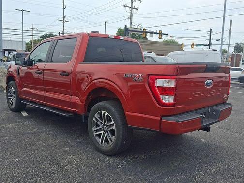 Chili Pepper Red 2023 Ford F-150 XL