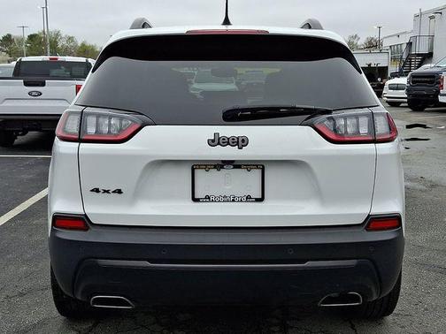 Bright White Clearcoat 2021 Jeep Cherokee Latitude Lux