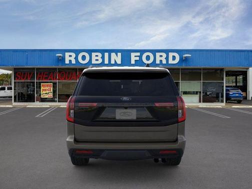 Gray 2026 Ford Expedition Tremor