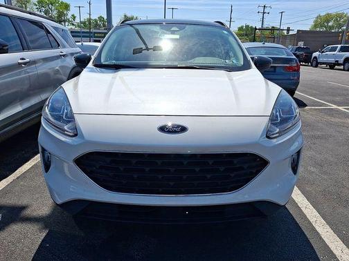 White Metallic 2022 Ford Escape SEL