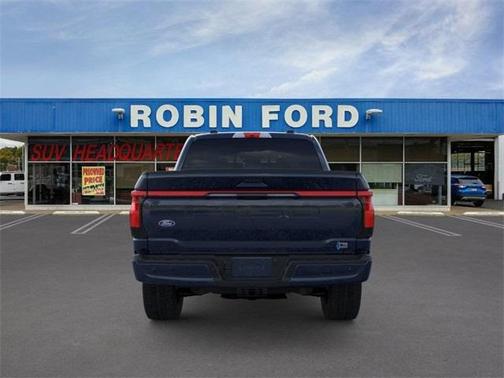 2025 Ford F-150 Lightning LARIAT