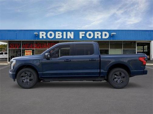 2025 Ford F-150 Lightning LARIAT