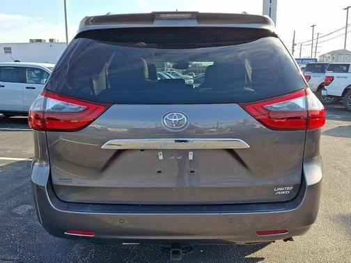 2020 Toyota Sienna Limited