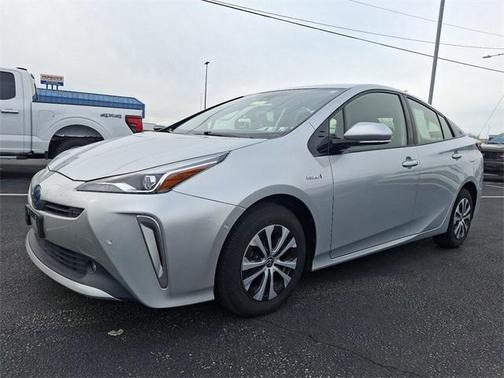 2020 Toyota Prius LE