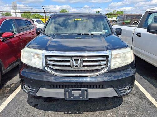 Black 2015 Honda Pilot SE