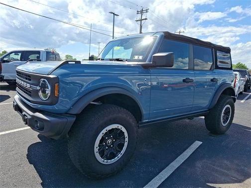 2022 Ford Bronco Black Diamond