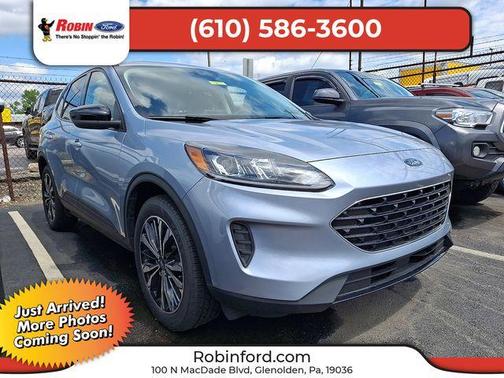 Blue Silver Metallic 2022 Ford Escape SE