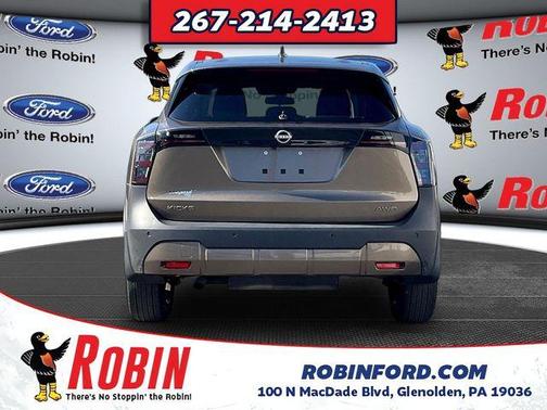 Canyon Bronze M 2025 Nissan Kicks SV