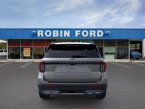 Carbonized Gray Metallic 2026 Ford Explorer Active