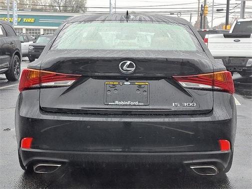 2018 Lexus IS 300 Base