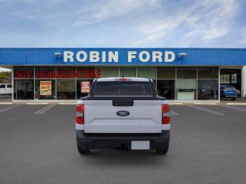 Space White Metallic 2026 Ford Maverick Lariat